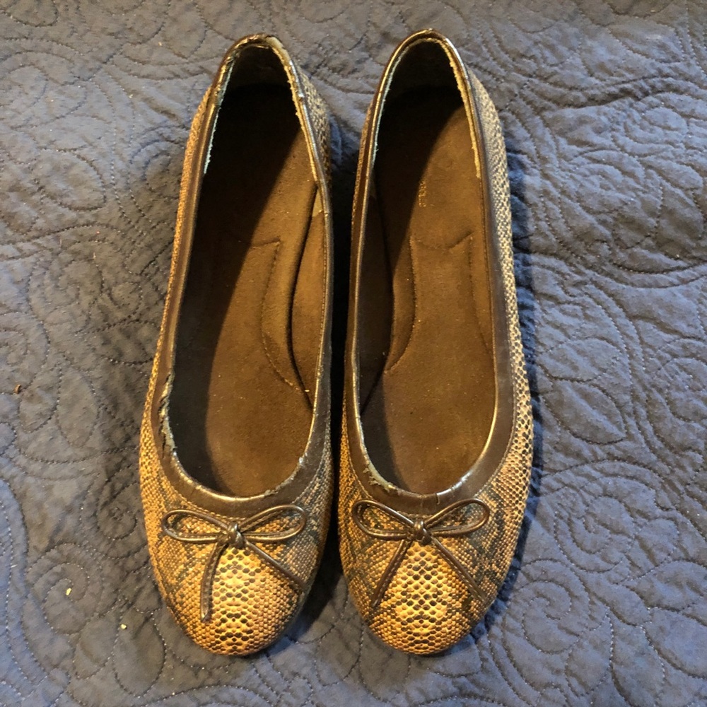 Snake skin flats